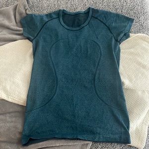 Swiftly Tech Short Sleeve - Size 12